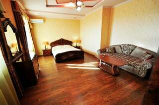 Гостиница Валентин Голубая Бухта Люкс-1